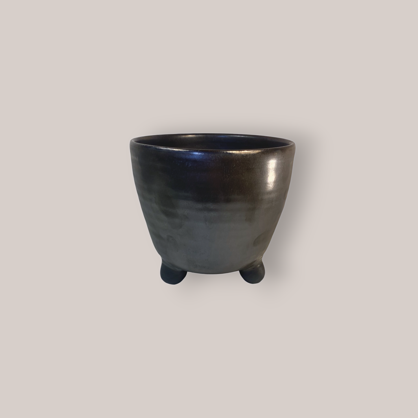 Chroom zwarte plantenpot op voetjes